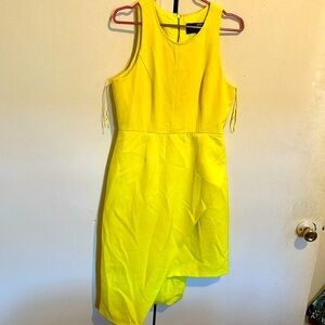 Toccin neon green dress